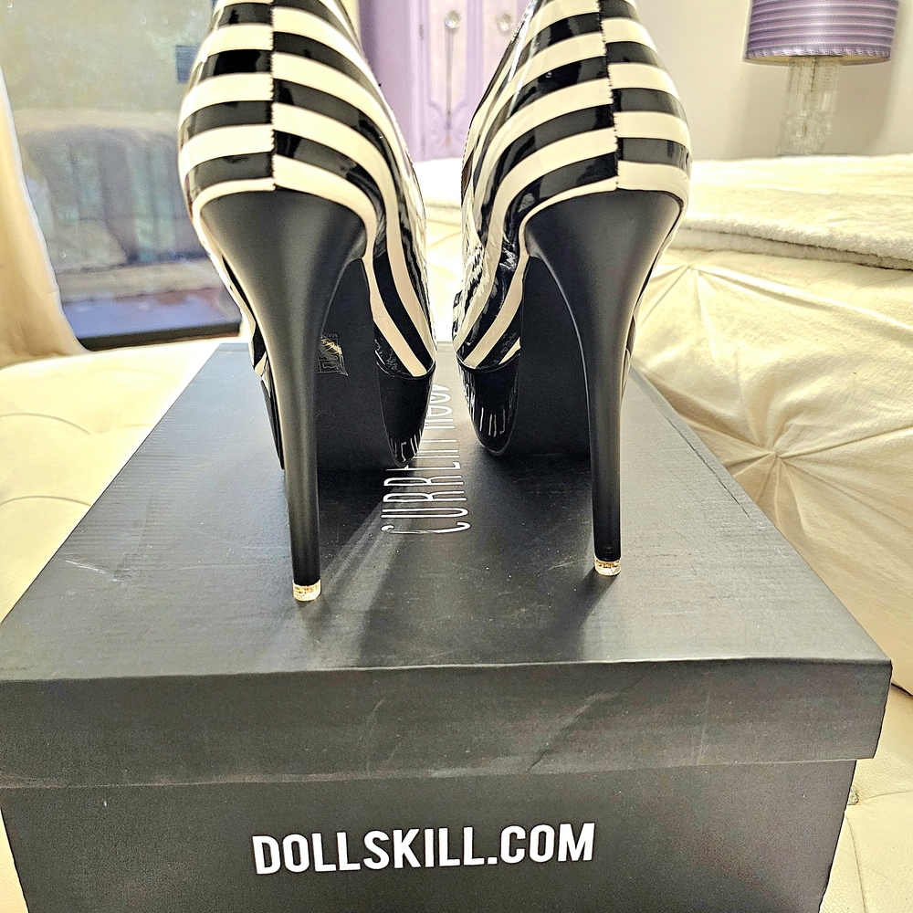 🕸️ Frankie Stein Energy! Striped Dolls Kill Platforms 🕸️ - Picture 8 of 9